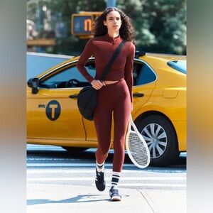 Aritzia Golden Legging